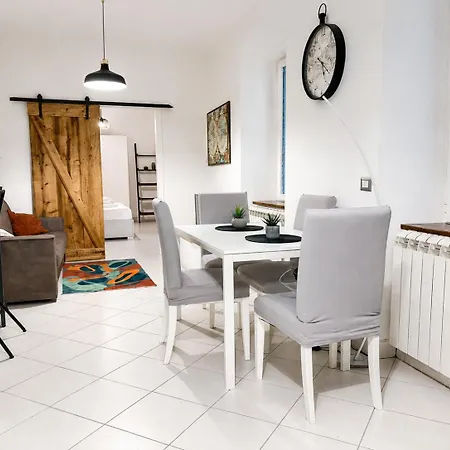 La Casa Di Cloe Апартаменты *